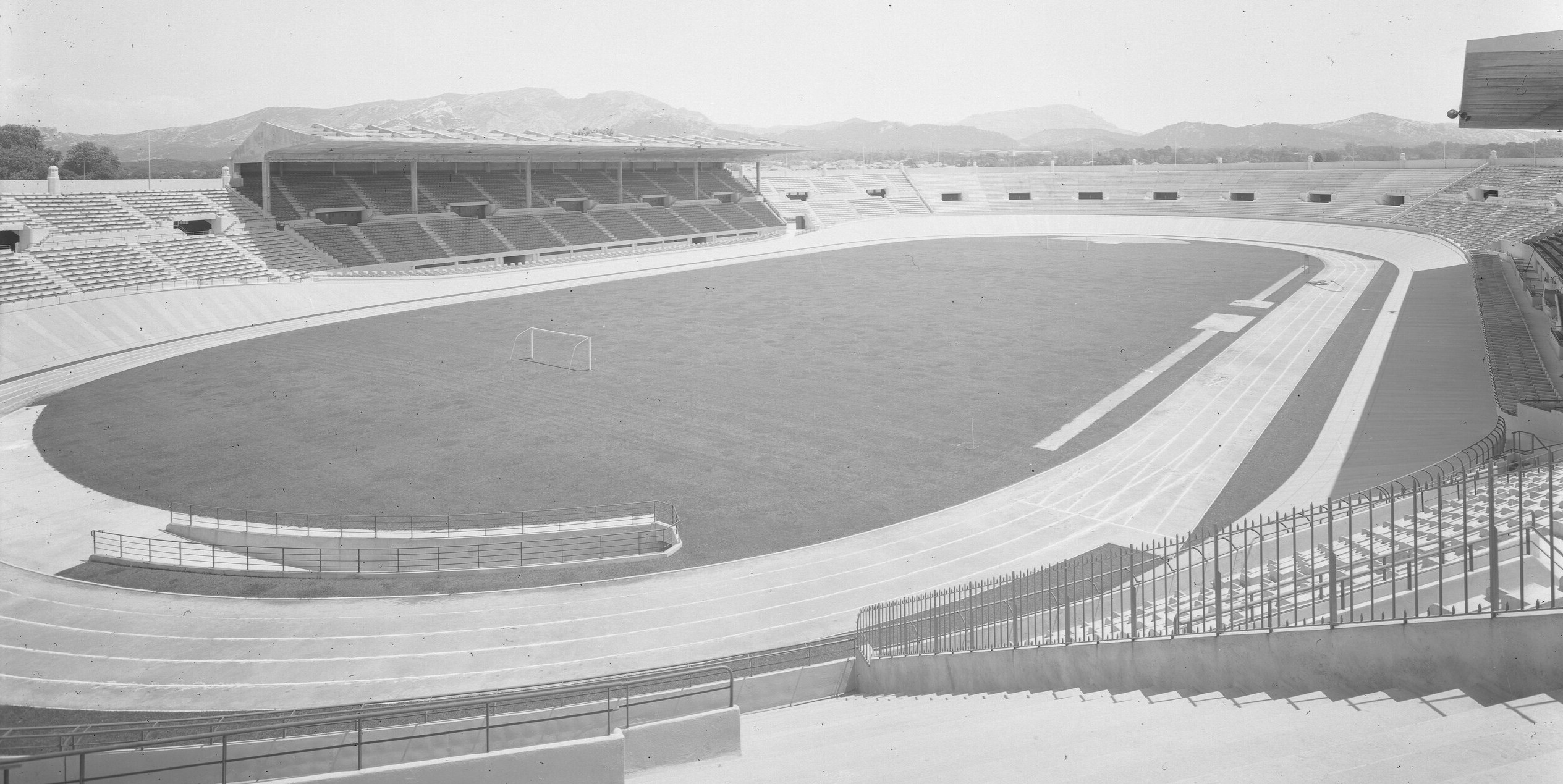 Stade Vélodrome en 1937, Marseille, France